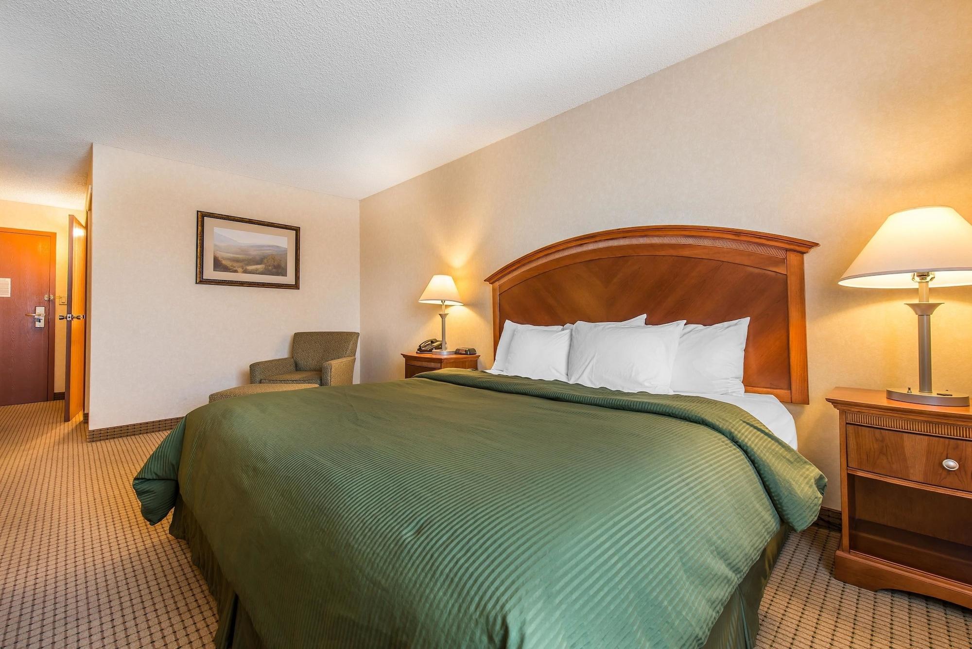 Baymont By Wyndham Fort Morgan Exterior photo