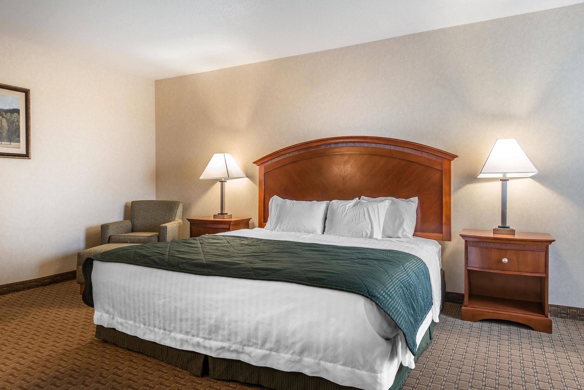 Baymont By Wyndham Fort Morgan Exterior photo