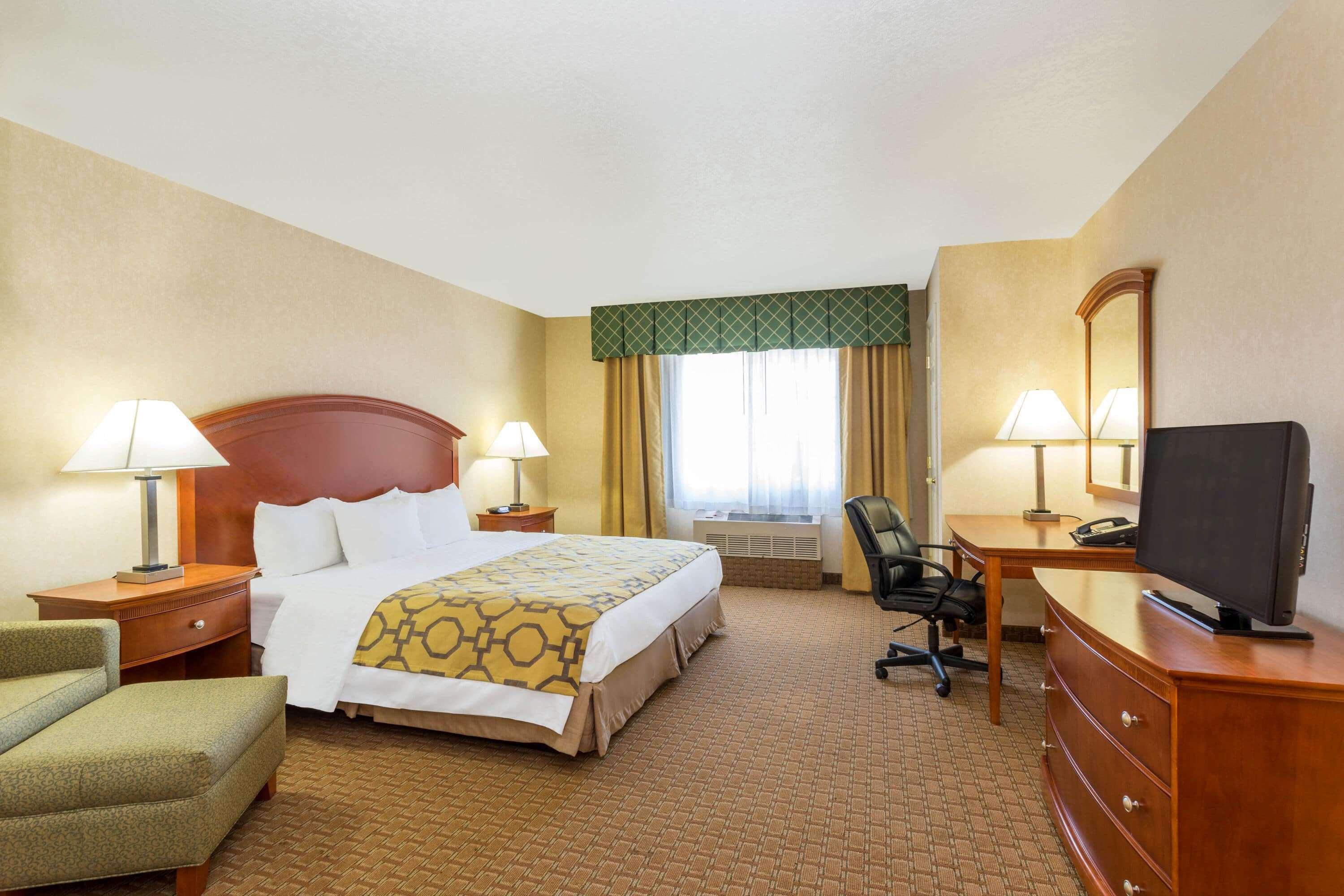 Baymont By Wyndham Fort Morgan Exterior photo